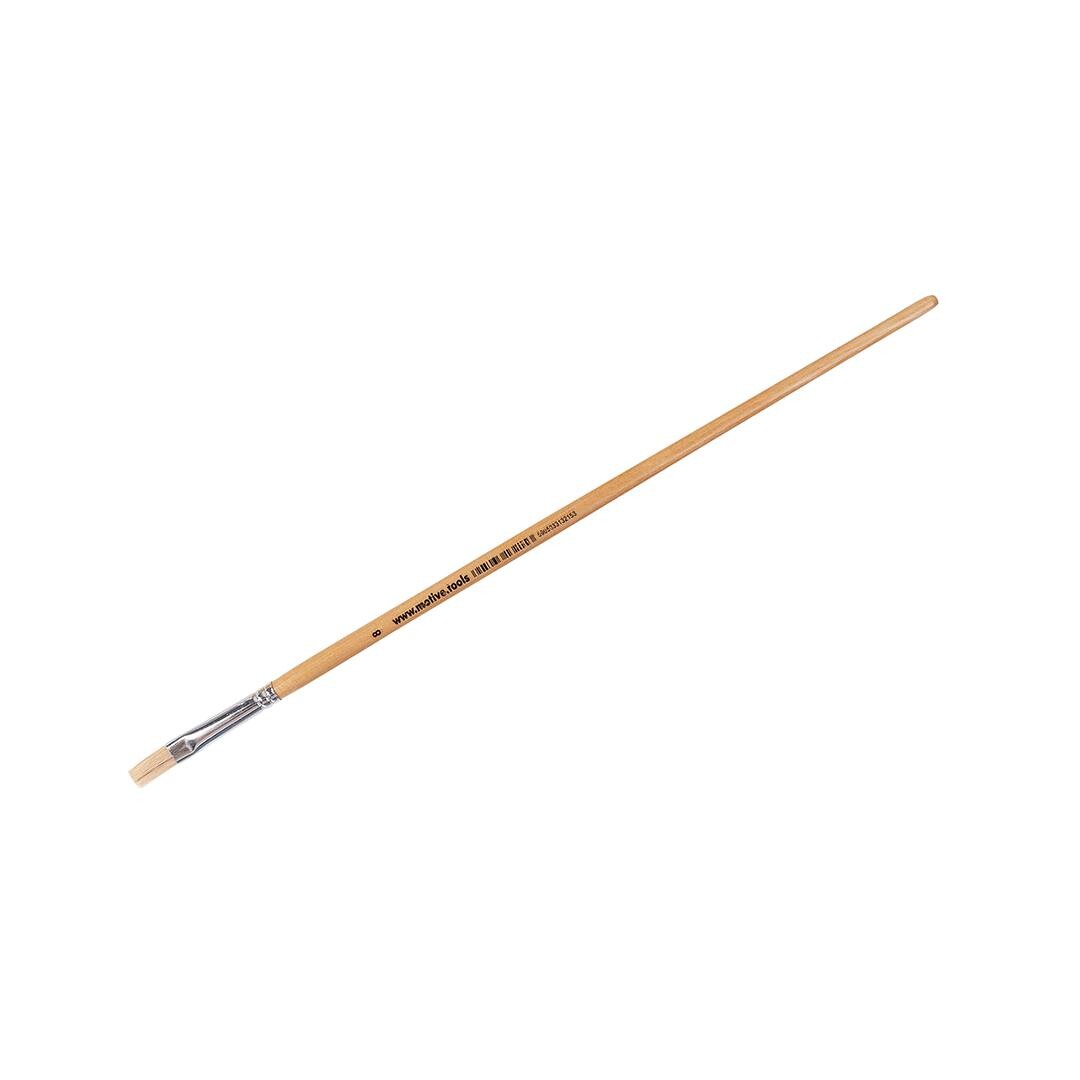 megabudowlany-motive-pedzel-do-paskow-8mm-sklep-budowlany - Mega Budowlany Wooden painter's brush with flat, light bristle tip and metal ferrule on a long handle.